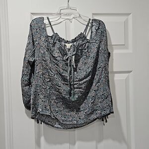 Aeropostale open shoulder long sleeve top